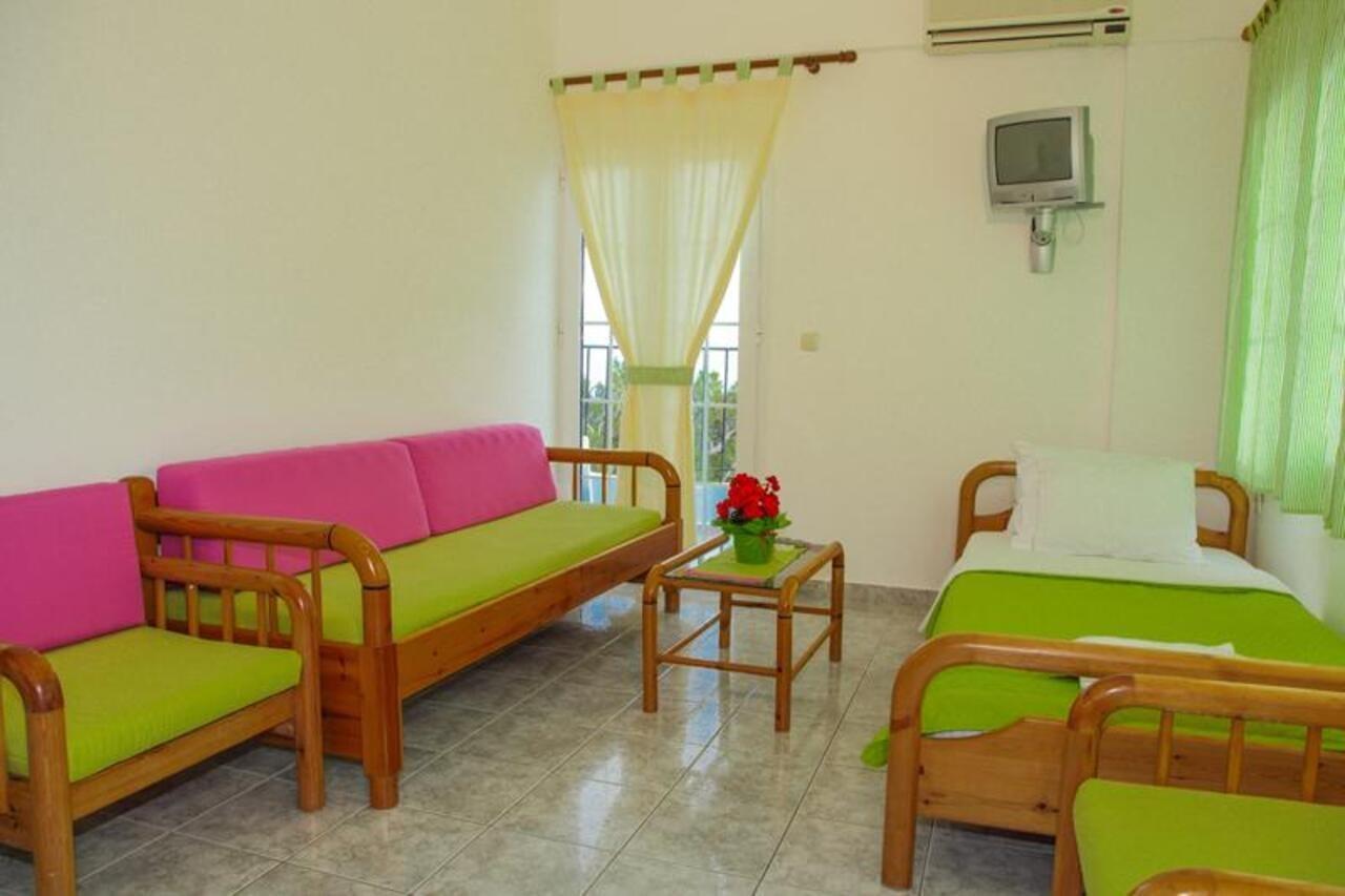 לרפטרה Elena S Beach Garden מראה חיצוני תמונה